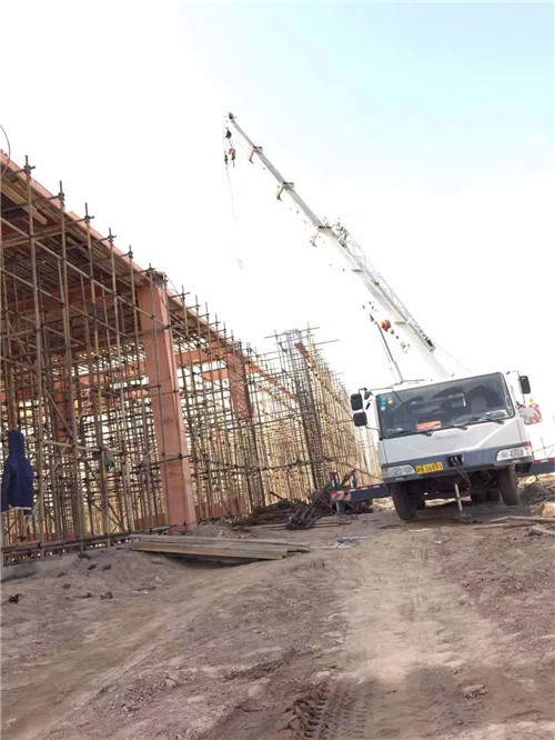 娄星区吊车作业的安全注意事项有哪些？