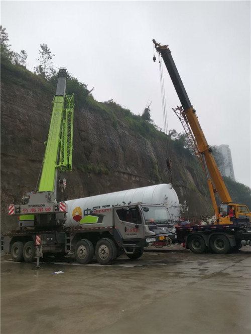 娄星区“不怕风雨冻”—— 吊车的 “恶劣环境适应” 技术